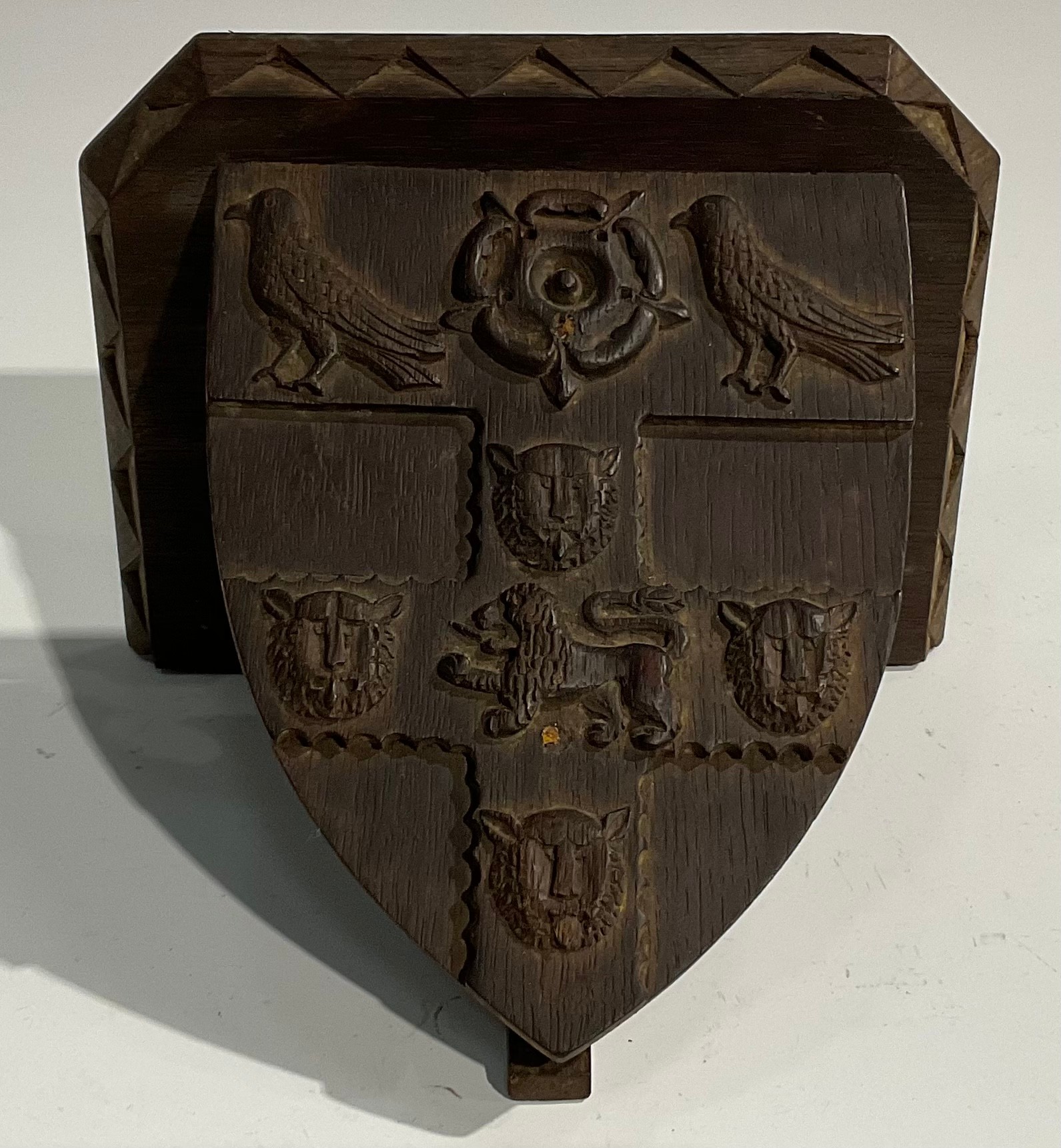 A pair of 19th century Gothic Revival oak armorial wall brackets, carved with the coats of arms of - Image 4 of 9