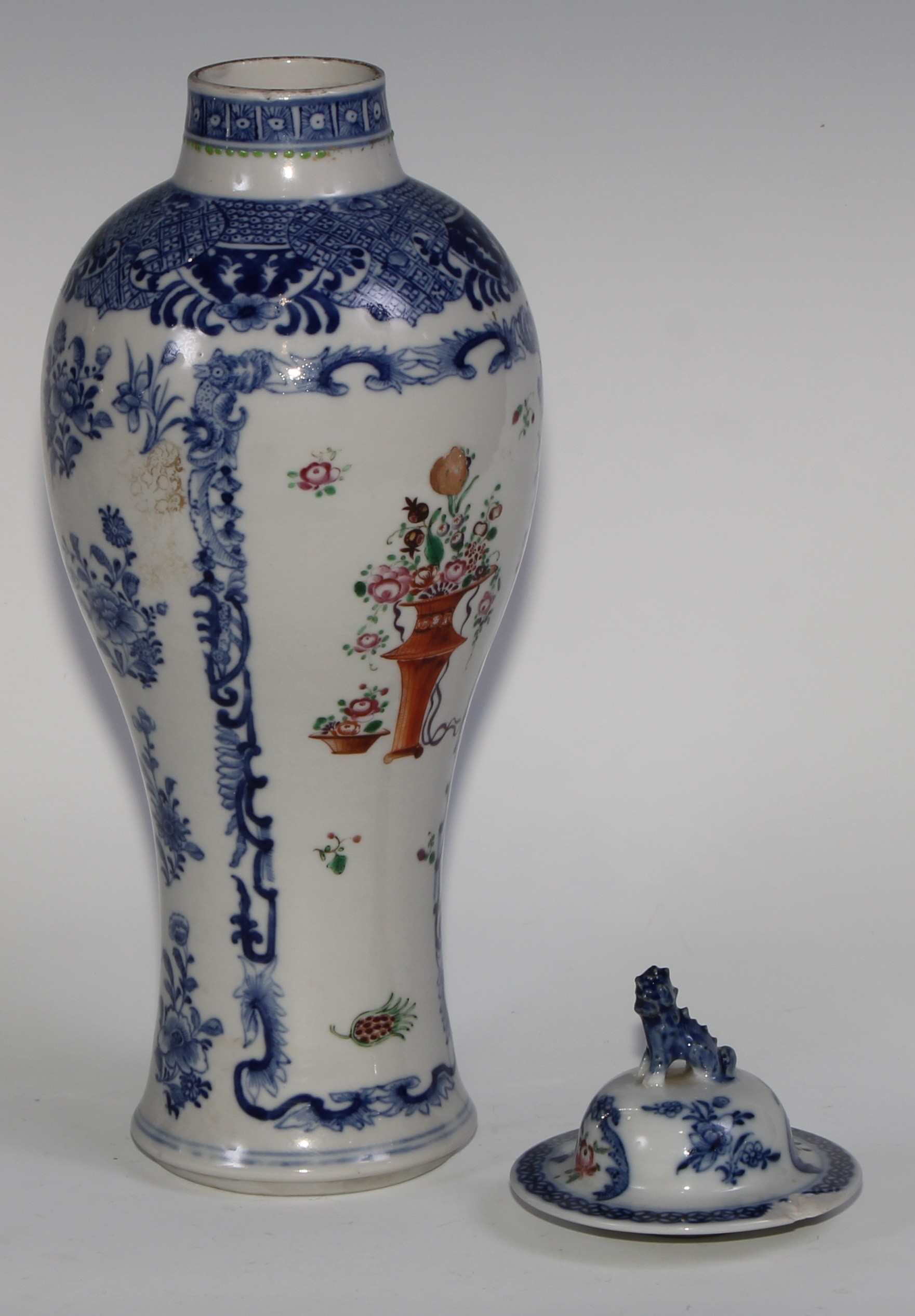 A pair of Chinese baluster vases and covers, painted in the Mandarin palette with vases of flowers - Image 5 of 14