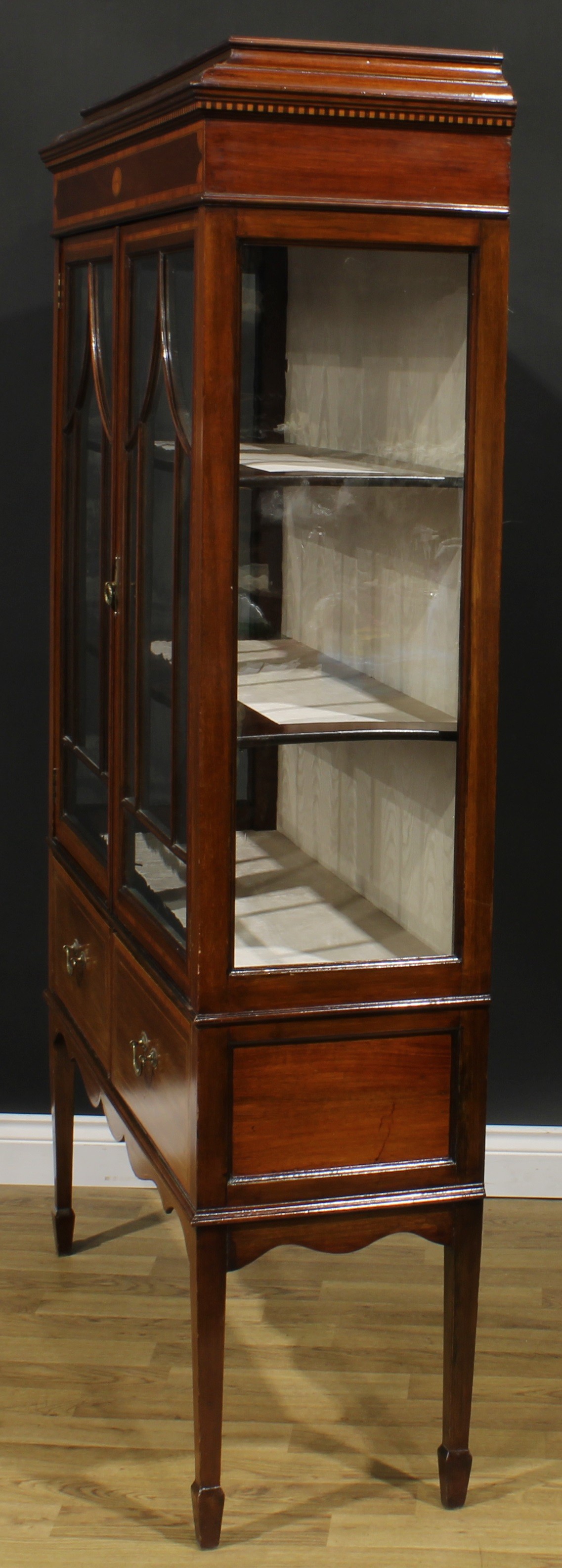 A Sheraton Revival satinwood crossbanded mahogany and marquetry display cabinet, moulded cornice - Image 5 of 6