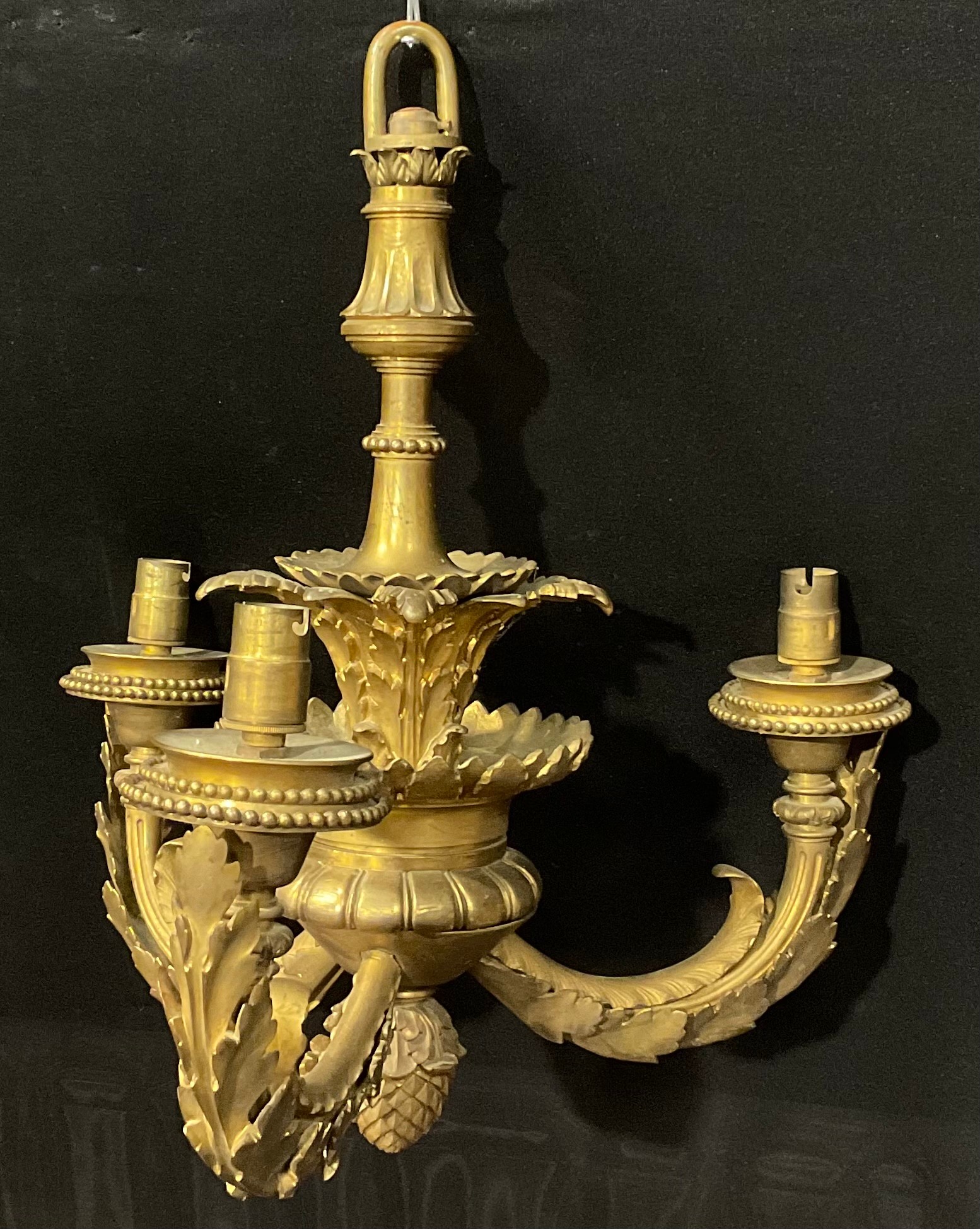 An early 20th century ormolu three branch electrolier, cast with acanthus, beaded borders, 37cm wide - Image 2 of 4