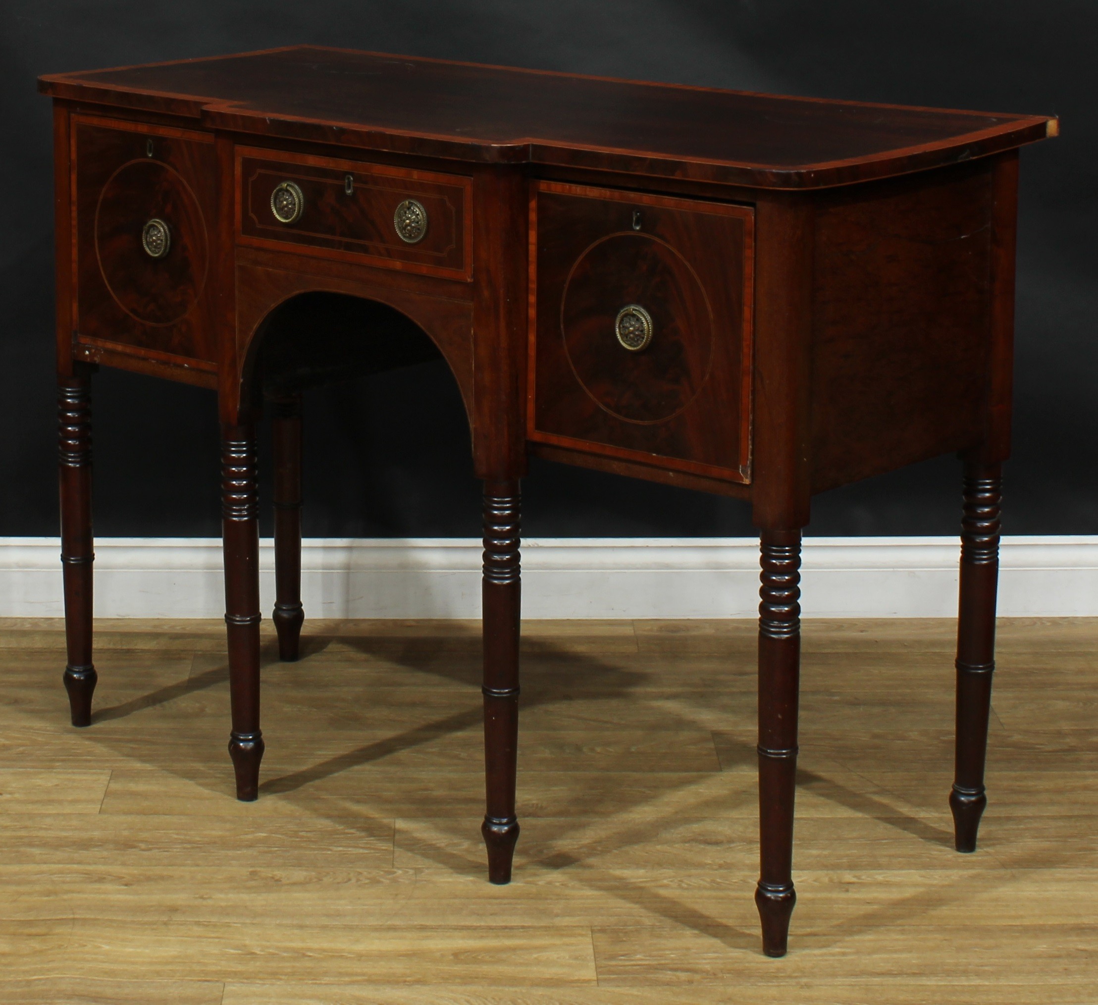 A George III Revival satinwood crossbanded mahogany serving table or sideboard, of small and neat - Image 6 of 7