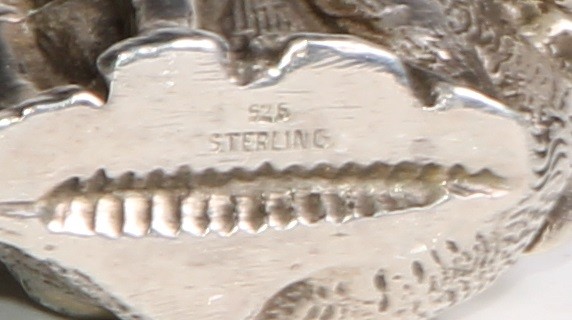 A silver novelty vesta case, cast as Mr Punch’s Dog Toby, 5.5cm long, marked Sterling - Image 5 of 5