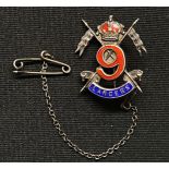 WW1 British 9th Lancers Silver and Enamel Sweetheart Brooch. Complete with safety chain. Size 24mm.