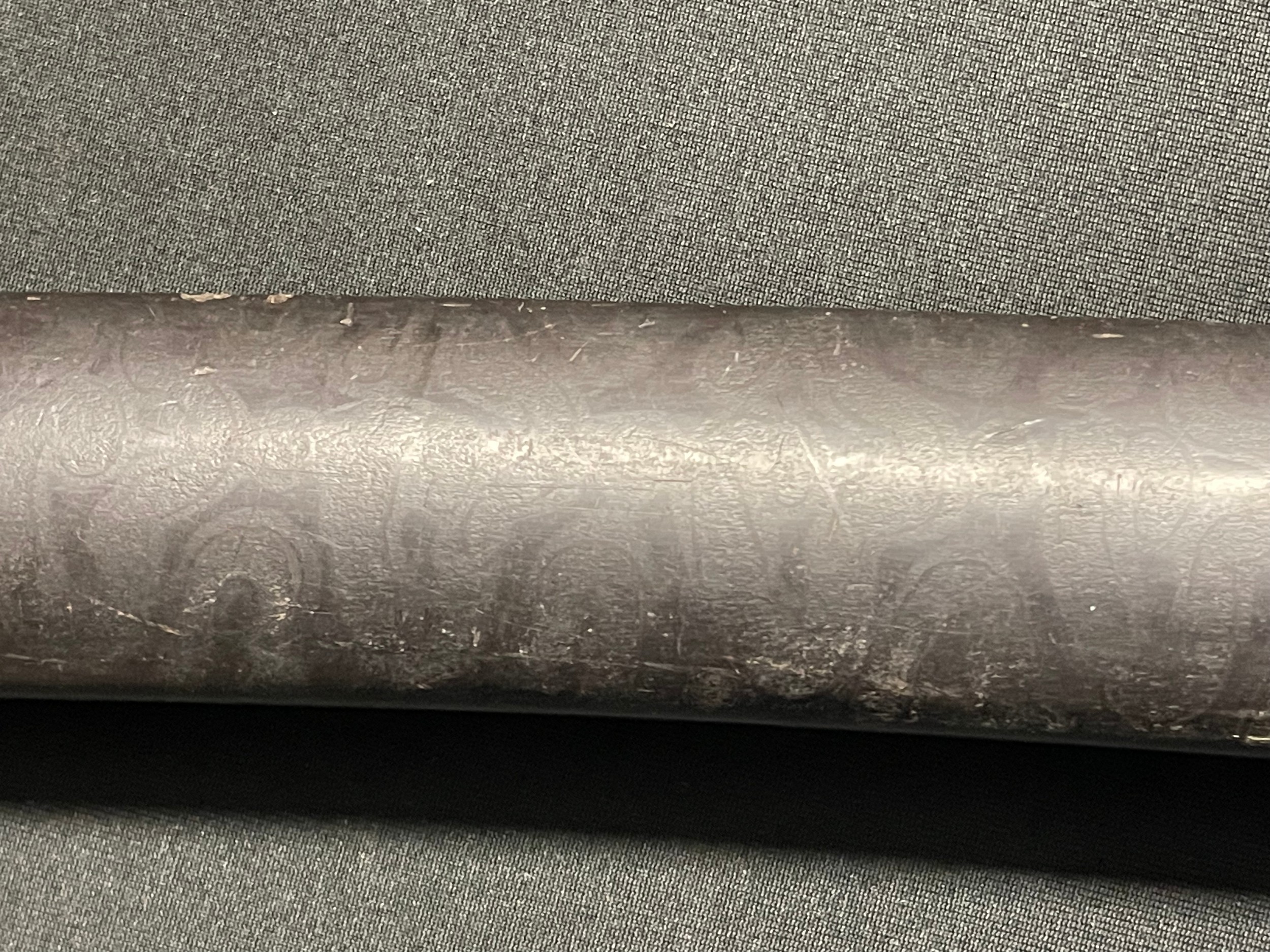 Japanese Katana with single edged blade 640mm in length. Tang is signed. Two holes to tang. - Image 8 of 37