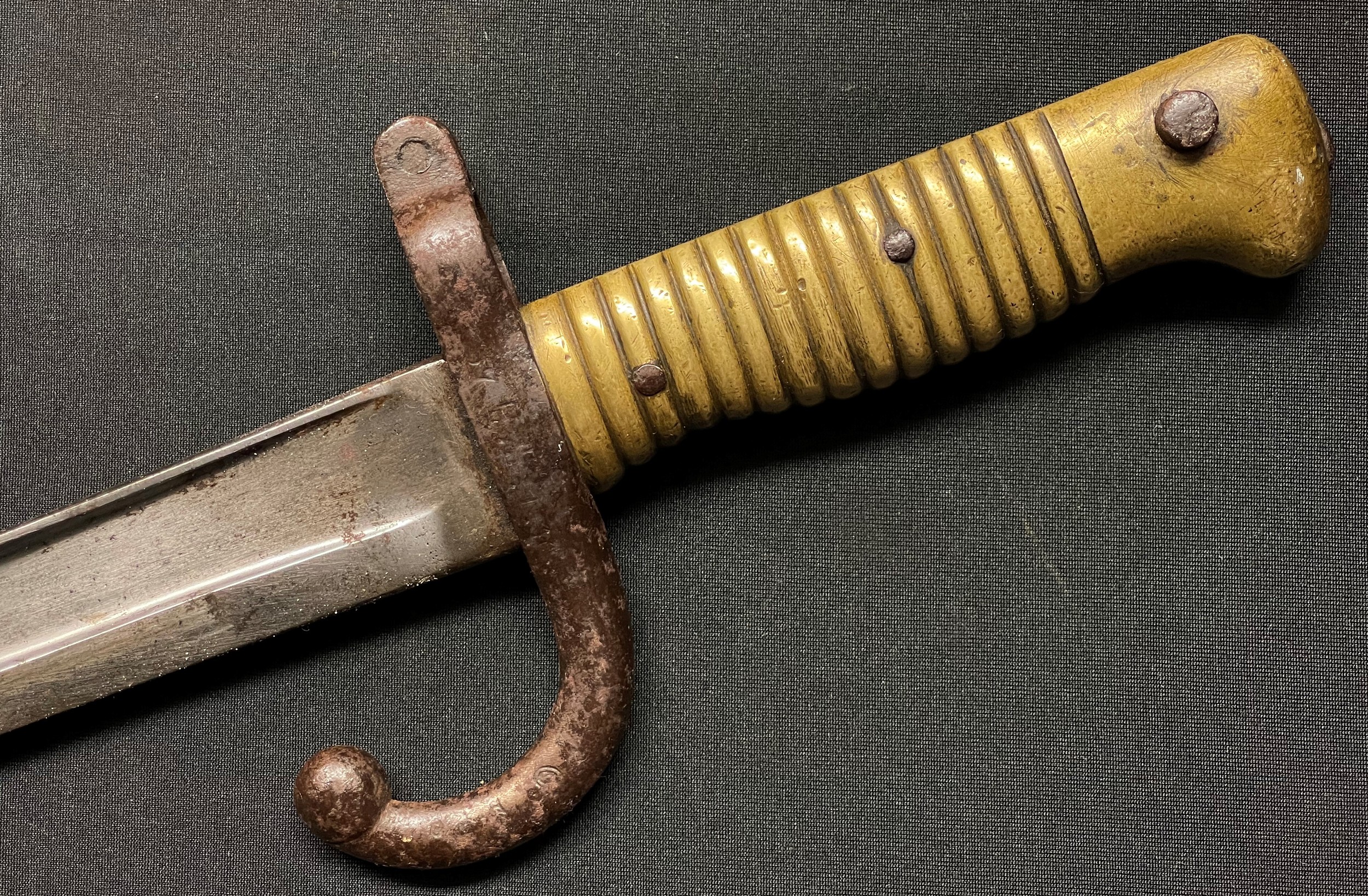 French 1866 Pattern Chassepot Bayonet with single edged fullered blade 574mm in length. Maker marked - Image 5 of 24