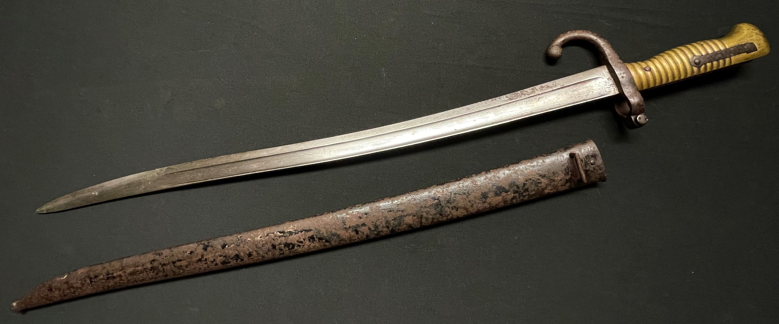 French 1866 Pattern Chassepot Bayonet with single edged fullered blade 574mm in length. Maker marked - Image 2 of 24