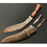 WW2 British Kukri Knife with single edged 300mm long blade. No makers marks. Wooden grip with