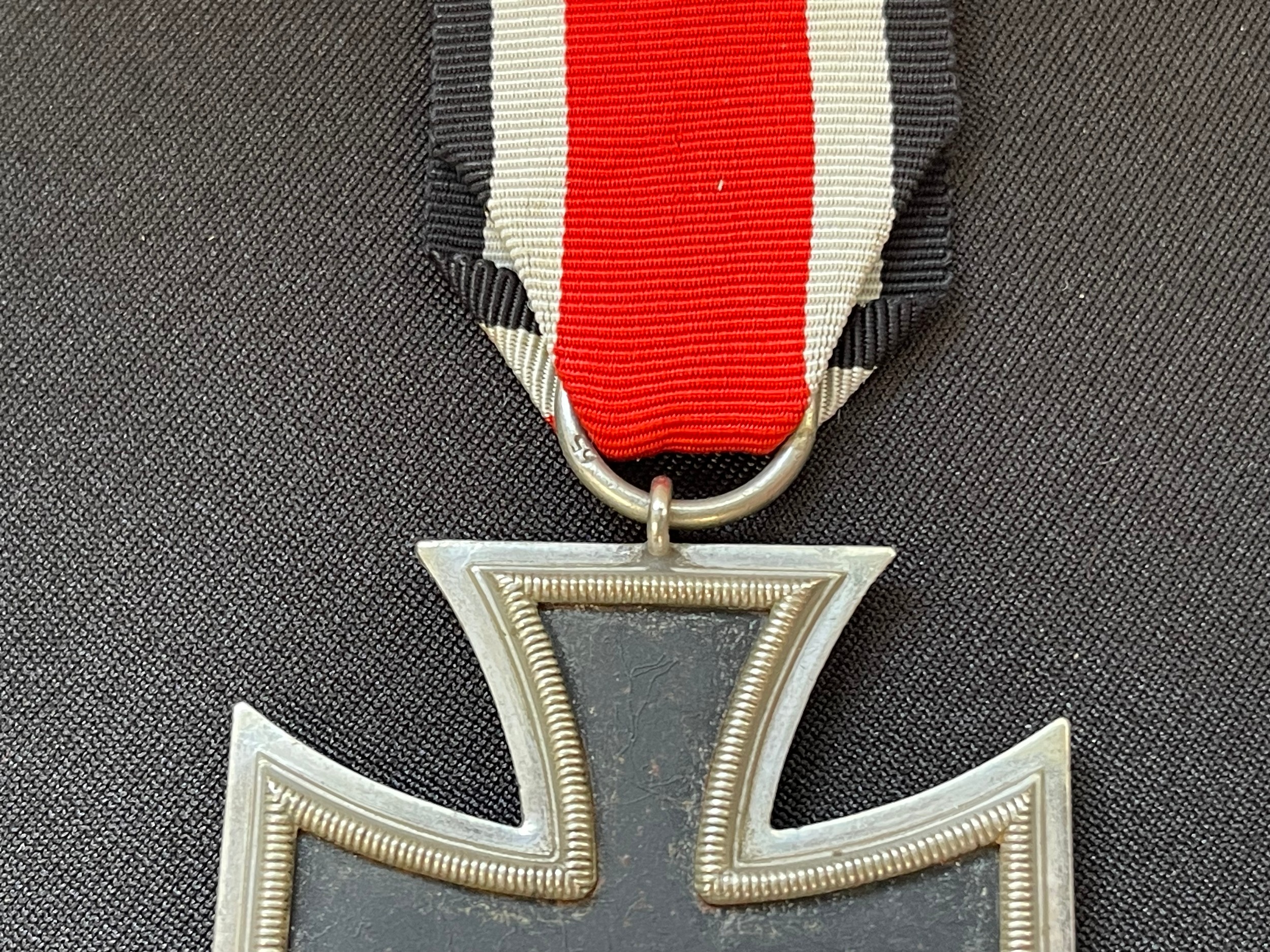 WW2 Third Reich Eisernes Kreuz 2. Klasse. Iron Cross 2nd class 1939. Complete with original - Image 3 of 4
