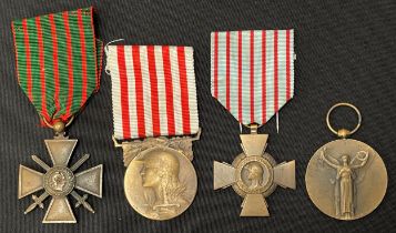 WW1 French Medal Group comprising of Croix de Guerre 1914–1918 with 1914-1916 reverse, Croix du