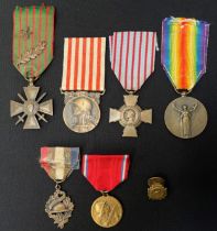 WW1 French Medal Group comprising of Croix de Guerre 1914–1918 with 1914-1917 reverse with Bronze