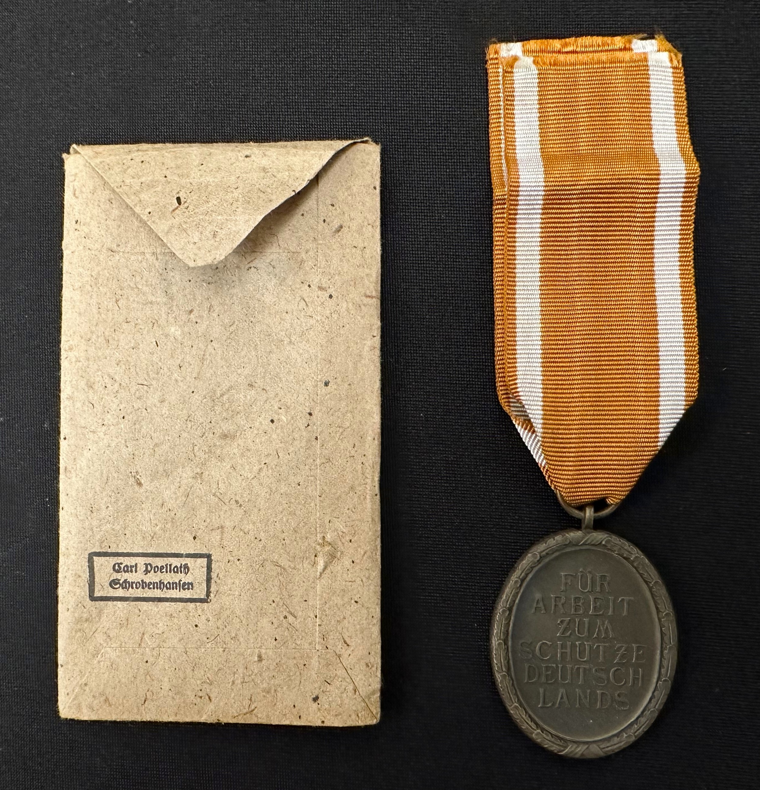 WW2 Third Reich Deutsches Schutzwall-Ehrenzeichen - West Wall Medal. Complete with ribbon and in - Image 2 of 4