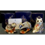 A Royal Crown Derby limited edition Paperweight Riverbank Beaver, 163/5000, with certificate ;
