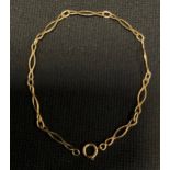 A continental 9ct gold fancy link bracelet, 2.5g