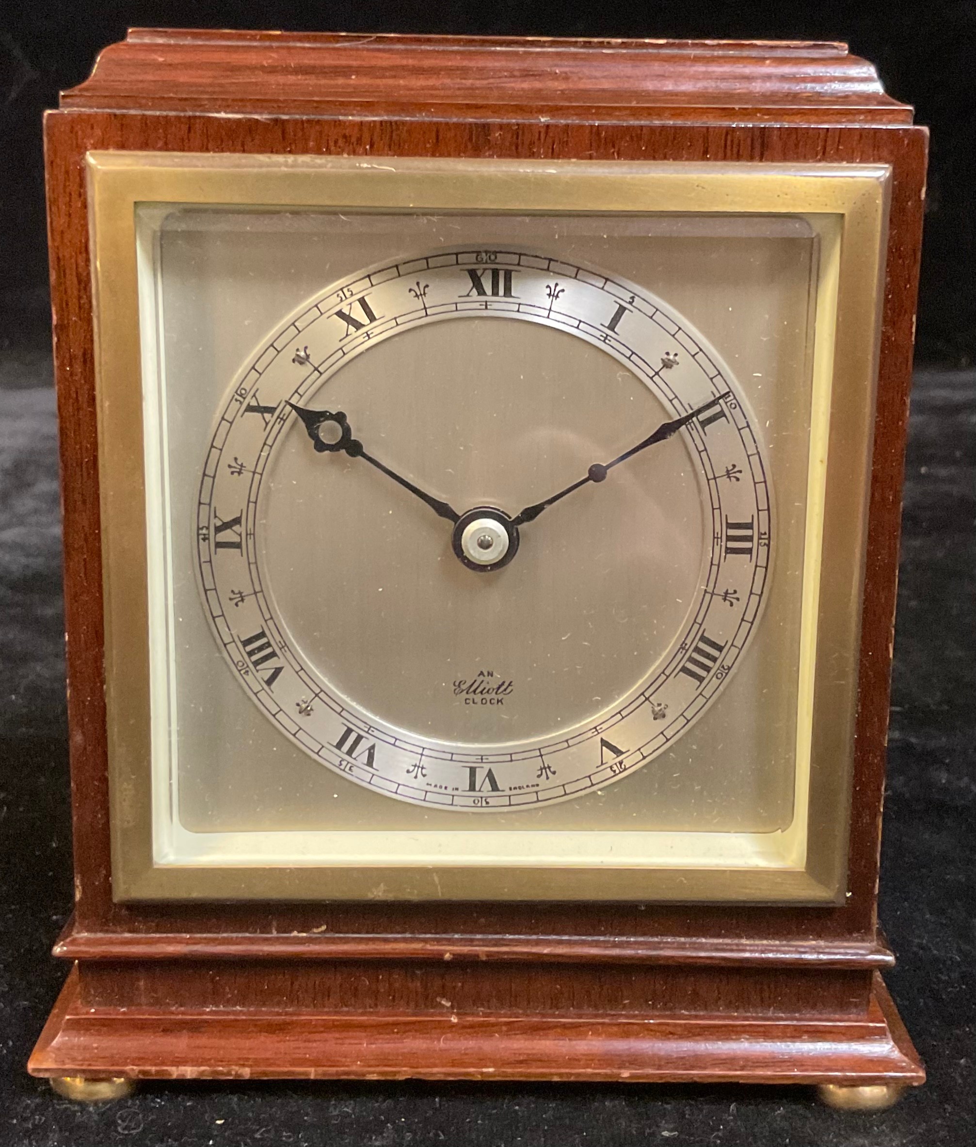 An Elliott mahogany mantel clock