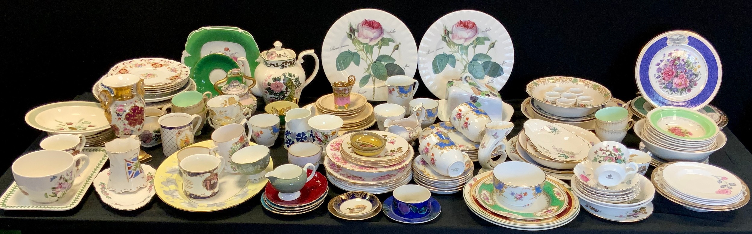 Ceramics - Mid century tea ware including a paragon tea service for four, Aynsley teacups and