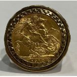 A George V gold full sovereign ring, 1912, size Z 1/2, 9ct gold mounted, 14.8g
