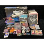 Sci-Fi interest - A Star Trek U.S.S. Enterprise Space Ship model kit, boxed; A challenger Space