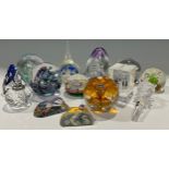 Paperweights - Selkirkglass, Scotland paperweights, Star Fountain, Spindry, etc; others,