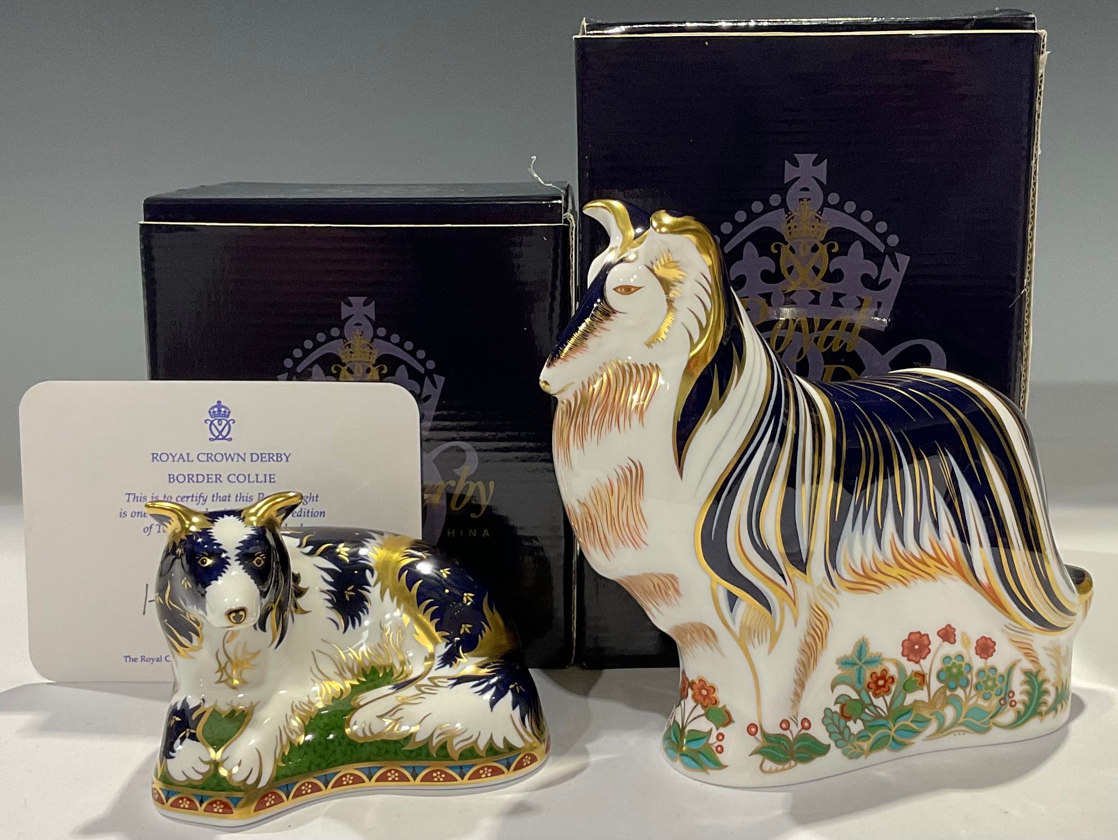 A Royal Crown Derby paperweight, Border Collie, gold backstamp limited edition 1,166/,500,