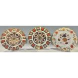 A Royal Crown Derby 1128 pattern plate, 22cm diameter, first quality; an Asian Rose pattern shaped