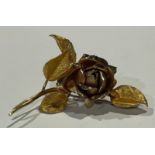 An 18ct gold brooch, modelled as rose, 6cm, marked 750, 13.4g