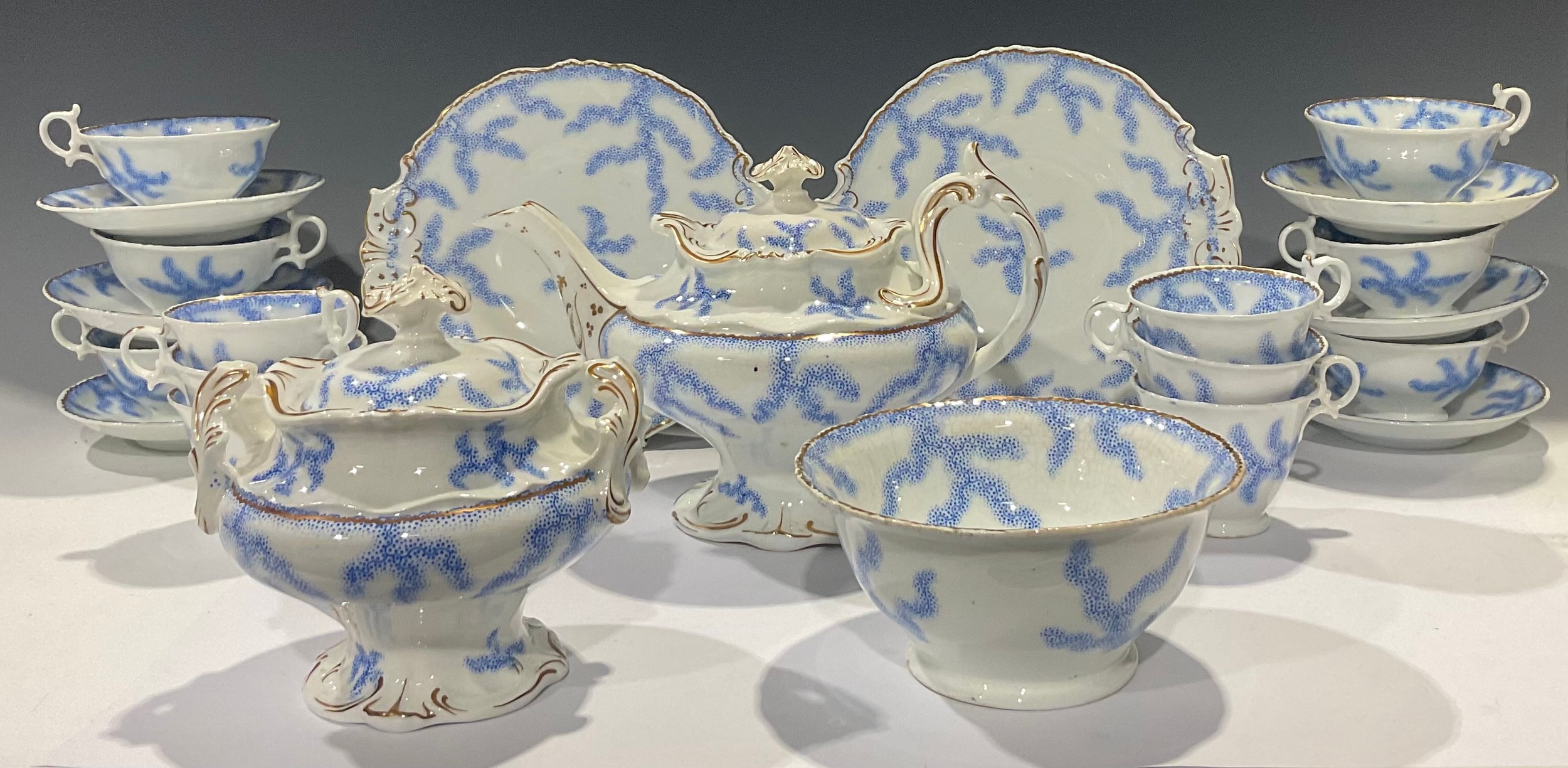 A Victorian Grainger Worcester Coral pattern tea service for six, comprising teapot, sucrier, cake