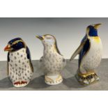 A Royal Crown Derby paperweight, Rockhopper Penguin, 21st year anniversary edition with special