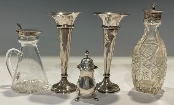 A George V silver mounted clear glass oil/vinegar bottle, 10cm, Birmingham 1934; a pair of George