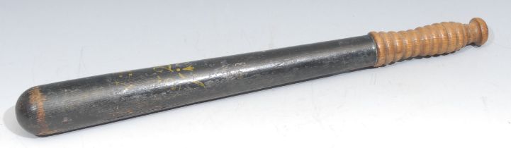 Police History - a Victorian turned and painted truncheon, inscribed in yellow VR 52, ribbed grip,