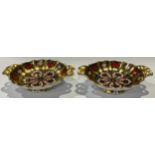 A pair of Royal Crown Derby old Imari 2238 pattern bon bon dishes (2)