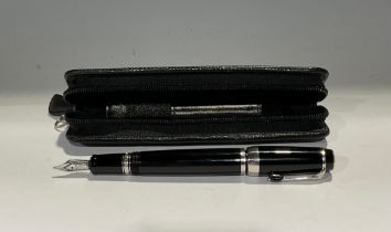 A Mont Blanc 4810 fountain pen, 14k nib, cased