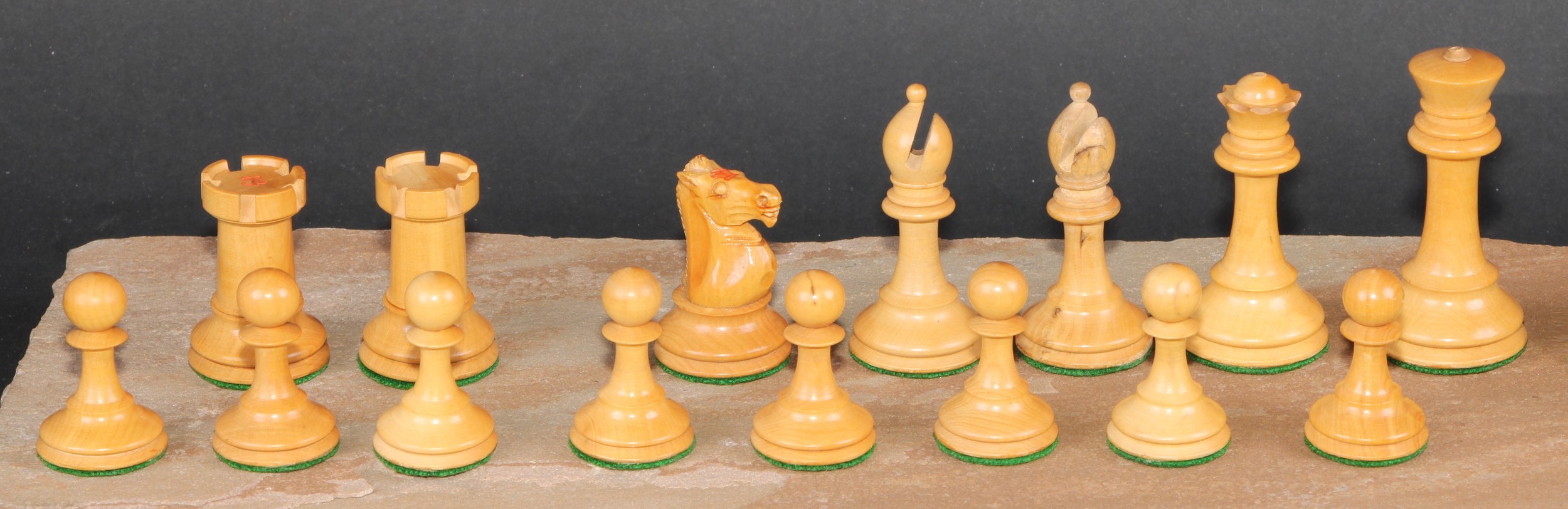 A boxwood and ebonised Staunton chess set, marked for King’s side, the Kings 7cm high, mahogany box - Image 3 of 4