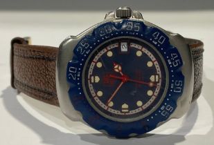 A Tag Heuer diver's watch, Professional 200 Metres