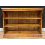 An oak open bookcase, 90cm high, 121cm wide, 30.5cm deep