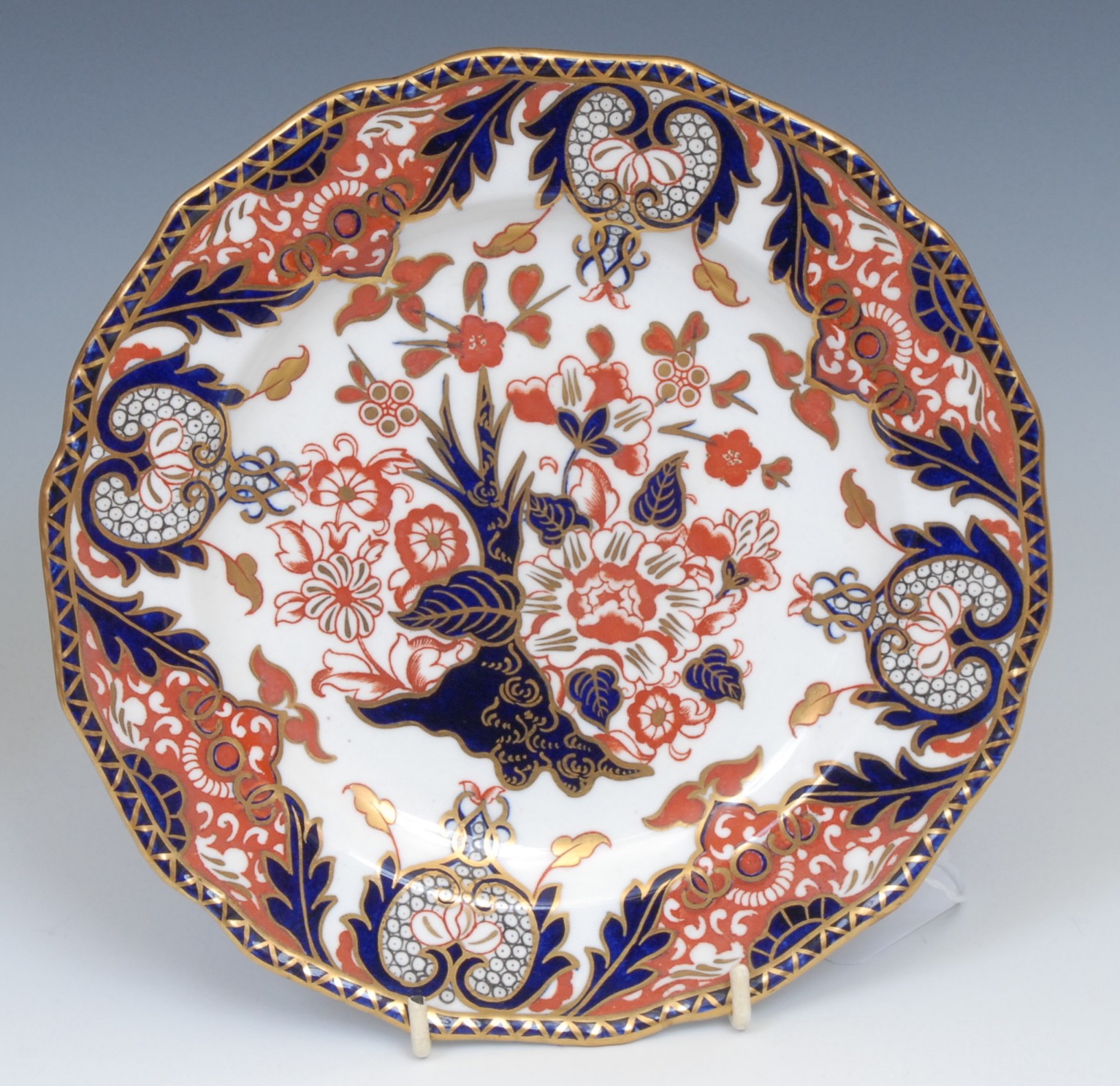 A Royal Crown Derby 3696 Imari pattern shaped octagonal dish, 24cm wide, c.1892; other Royal Crown - Image 7 of 14