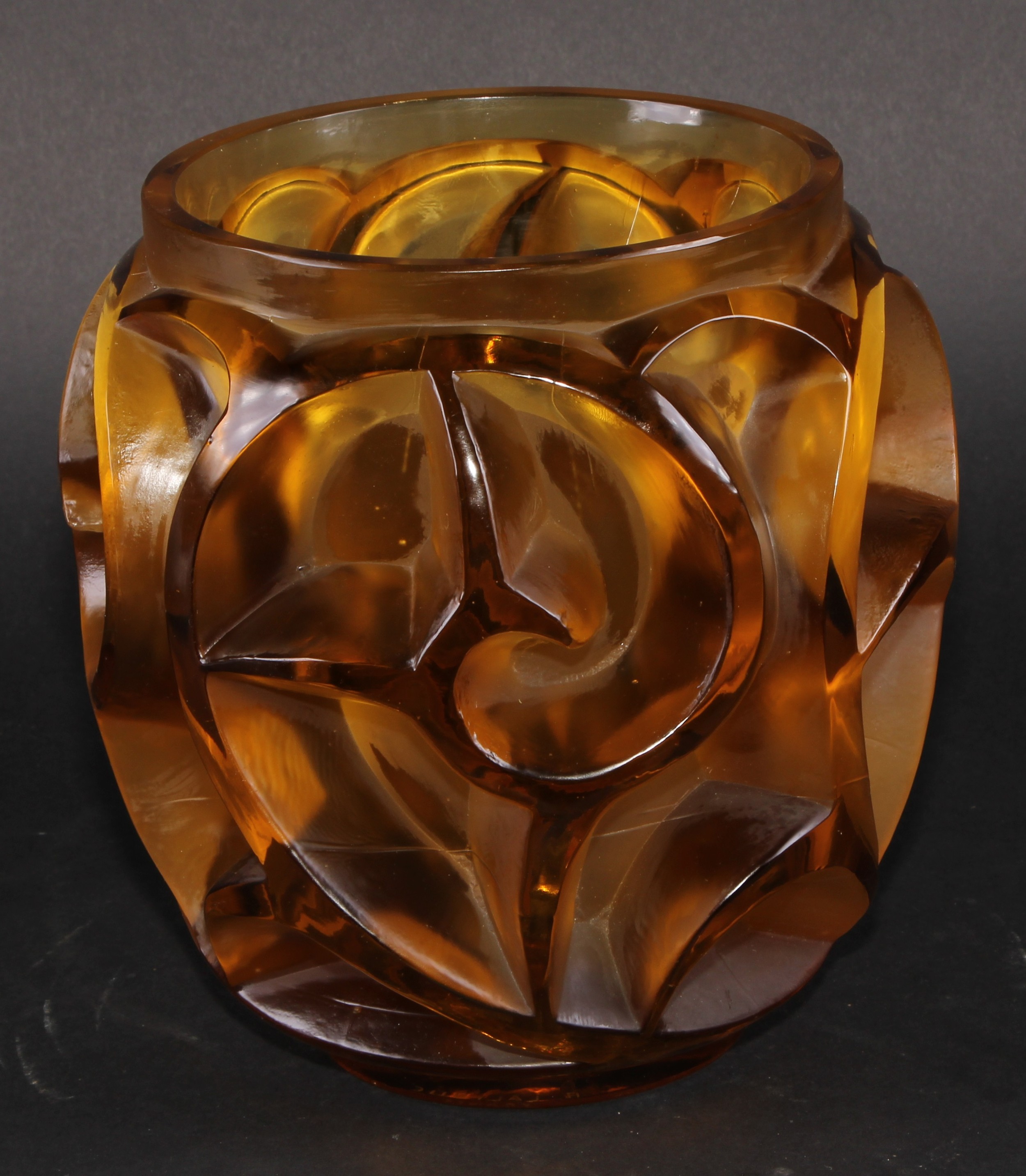 A René Jules Lalique (6 April 1860 – 1 May 1945) Tourbillons pattern ovoid amber glass vase, moulded - Image 2 of 6