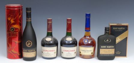 Wines and Spirits - Rémy Martin Fine Champagne Cognac, V.S.O.P., 40% vol, 70cl, level to base of