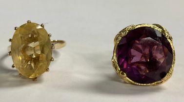 A 9ct gold and citrine ring; a 9ct gold and amethyst seal (2)