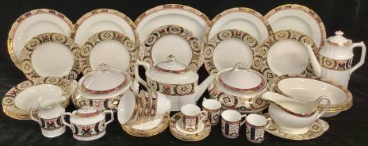 A Royal Crown Derby Chelsea garden pattern dinner, coffee and tea service comprising, pair of
