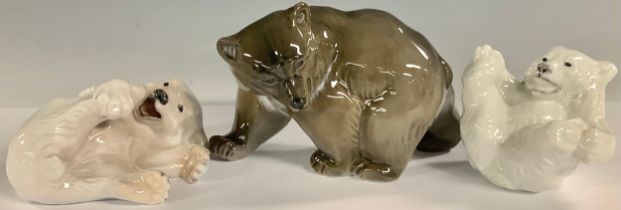 A Royal Copenhagen model of a brown bear, walking on all fours, number 2841, 10cm high, printed