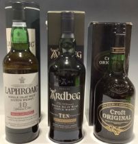 Spirits - a bottle of Laphroaig Single Islay Malt Scotch Whisky, 10 Years Old, 70cl, boxed; a bottle