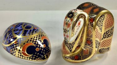 A Royal Crown Derby paperweight, Imari Snake, printed in the 1128 pattern, gold stopper,8.5cm,