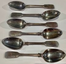 A set of six Victorian silver tablespoons, London 1860/1861, 291g