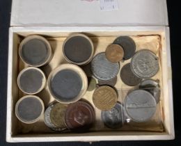 British medallions – Pytchley Straw box containing a number of mainly British base metal medallions,