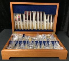 Davenport & Sullivan, Sheffield cased canteen of silver-plated and parcel gilt 62 piece flatware