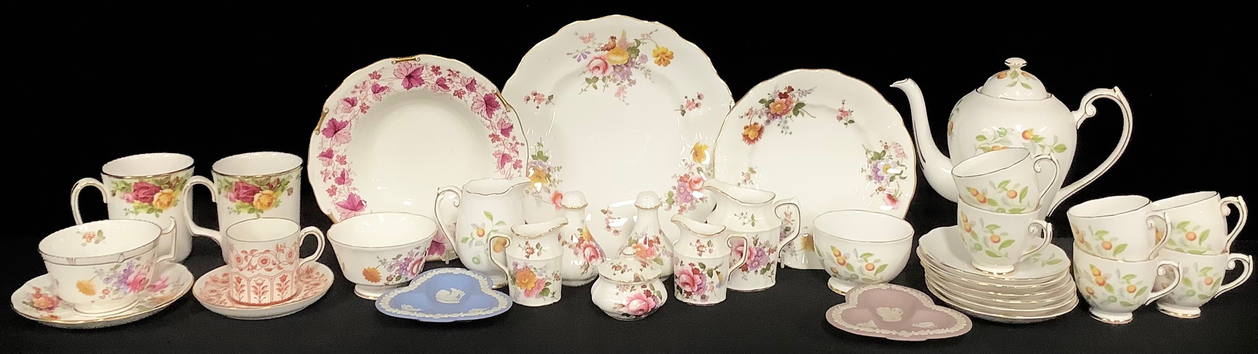 A Roslyn China Orange Grove pattern coffee set, comprising coffee pot, six cups and saucers, cream