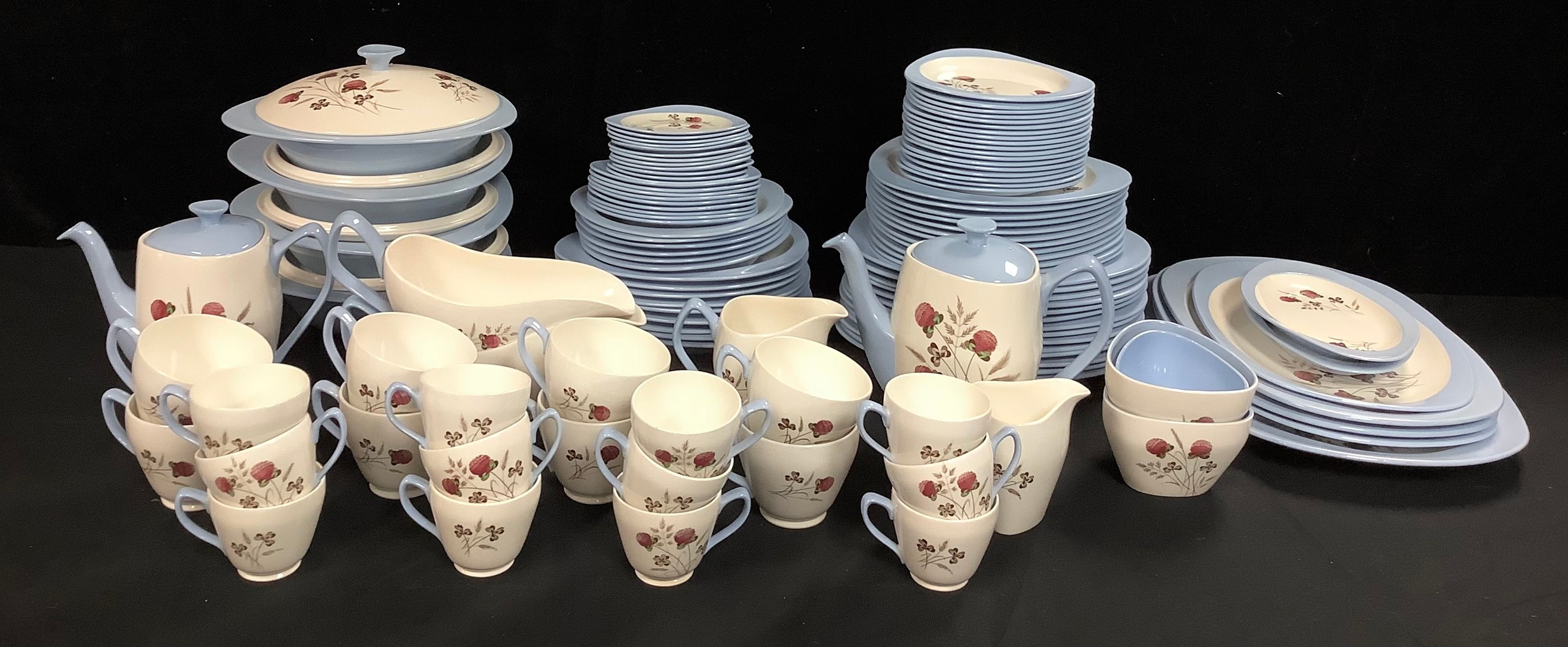 A Copeland Spode Summer Days pattern dinner, tea and coffee service, comprising four vegetable