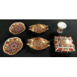 A pair of Royal Crown derby Imari 1128 pattern shaped oval trinket dishes, solid gold band, 14cm