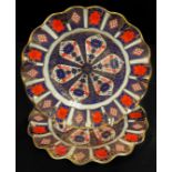 A pair of Royal Crown Derby Imari 1128 pattern shaped circular dessert plates, first quality, 22cm