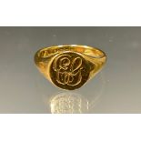 A gentleman's 18ct gold signet ring, the plateau engraved with initials, 6.7g